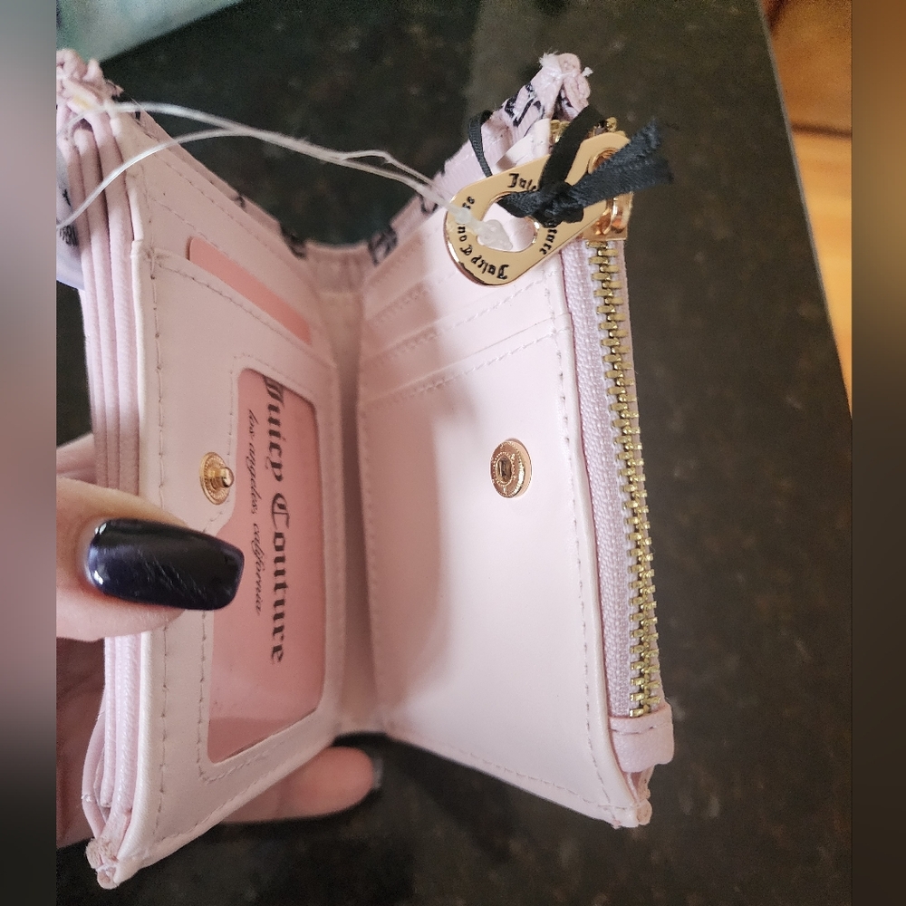 Juicy Couture Chiffon Pink Heart Bifold Card Case Wallet NWT - Picture 2 of 3